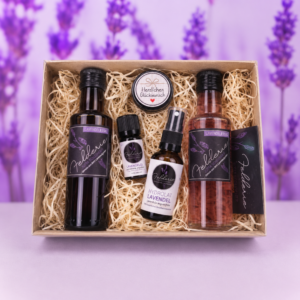 Lavendel Geschenkpaket Nummer 2 Box natur Holzwolle Felderie Essig Sirup Salz Hydrolat Öl